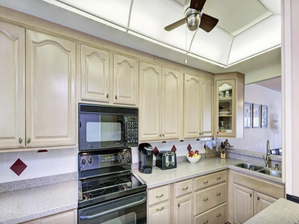Holmes Beach Stunning Vacation Condo